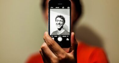 How to Choose the Right Profile Picture for Your Dating Profile